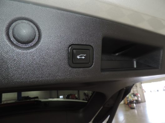 2020 Chev Equinox Premier Silver 027