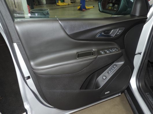 2020 Chev Equinox Premier Silver 031