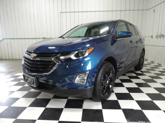 2021 Chev Equinox Blue AWD 001