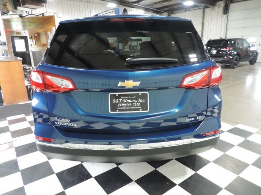 2021 Chev Equinox Blue AWD 017