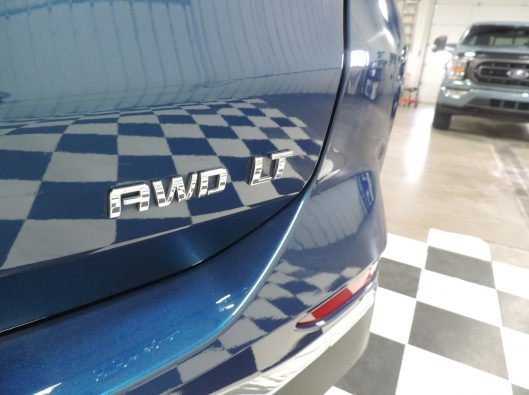 2021 Chev Equinox Blue AWD 018