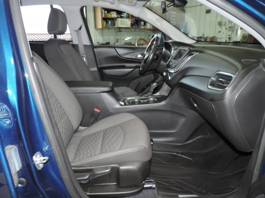 2021 Chev Equinox Blue AWD 023