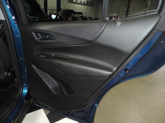 2021 Chev Equinox Blue AWD 025