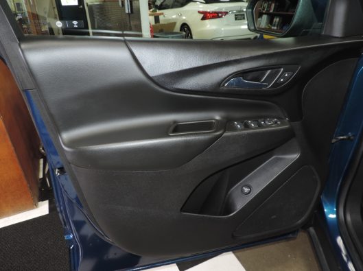 2021 Chev Equinox Blue AWD 032