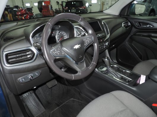 2021 Chev Equinox Blue AWD 034