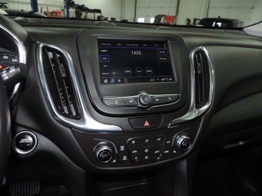 2021 Chev Equinox Blue AWD 035