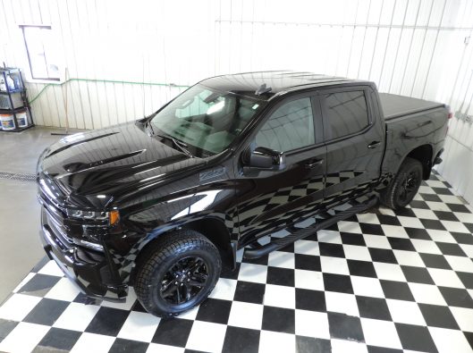 2021 Chev Trailboss Black 019