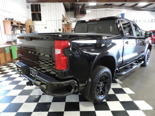 2021 Chev Trailboss Black 022 - Copy