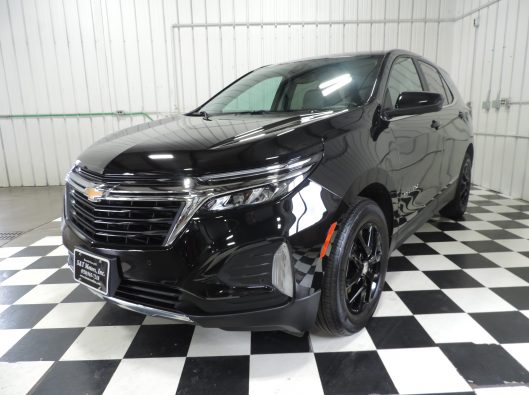 2022 Chevrolet Equinox LT Black 001