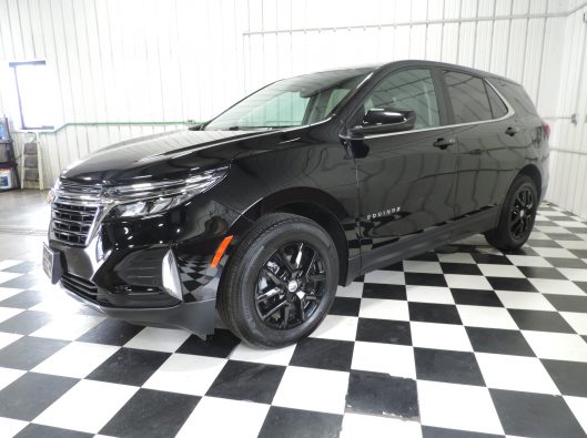 2022 Chevrolet Equinox LT Black 002