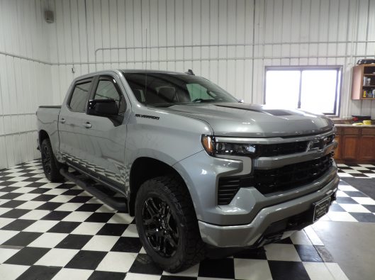 2023 Chev Silverado Gray Rally RST 007