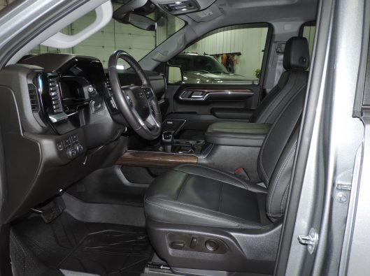 2023 Chev Silverado Gray Rally RST 033