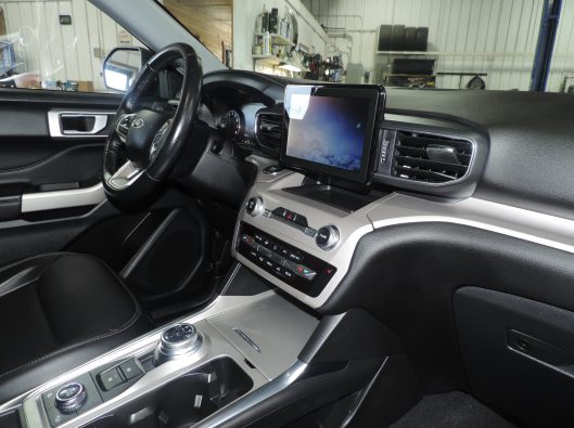 2023 Ford Explorer Black 024