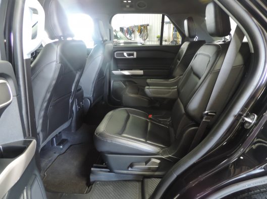 2023 Ford Explorer Black 032