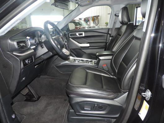 2023 Ford Explorer Black 035