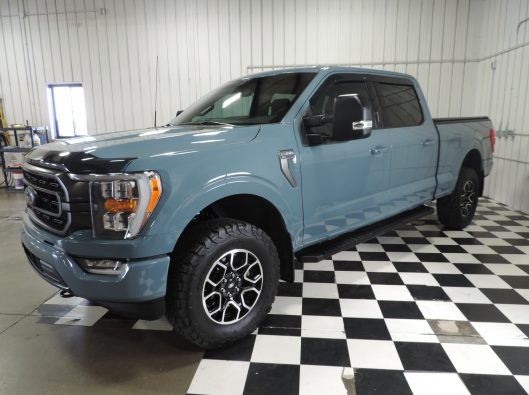 2023 Ford F150 Blue 002