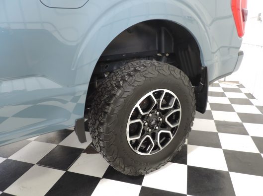 2023 Ford F150 Blue 017