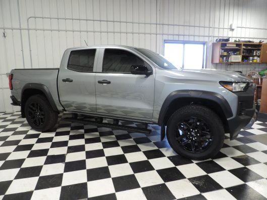 2024 Chev Colorado 011