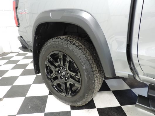 2024 Chev Colorado 015