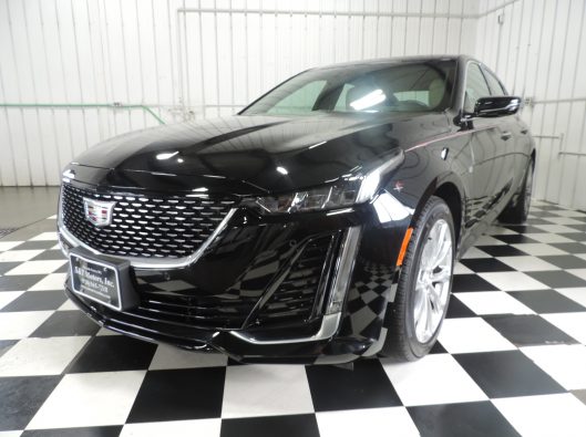 2022 Cadillac CT5 Premium Black 001