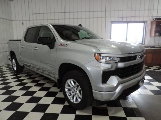 2022 Chev Silverado Crew RST 010