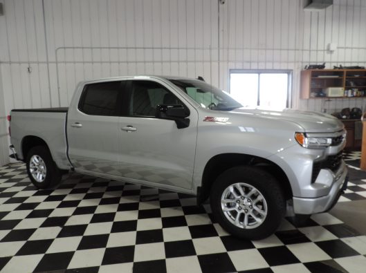 2022 Chev Silverado Crew RST 011