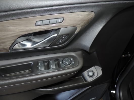 2022 GMC Terrain Denali 032