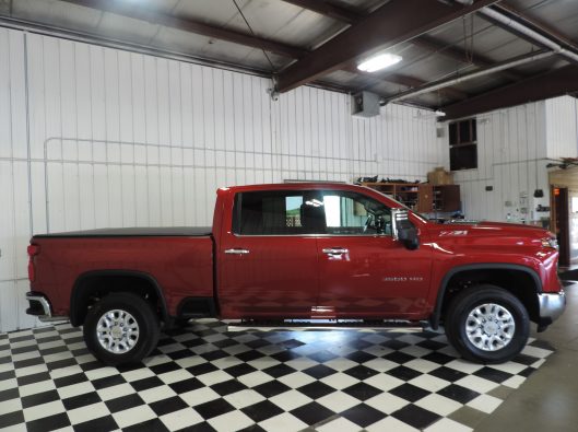 2024 CHev HD 3500 LTZ Red 012