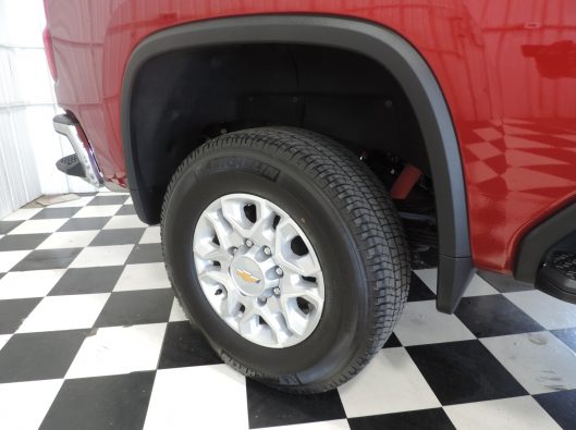2024 CHev HD 3500 LTZ Red 018