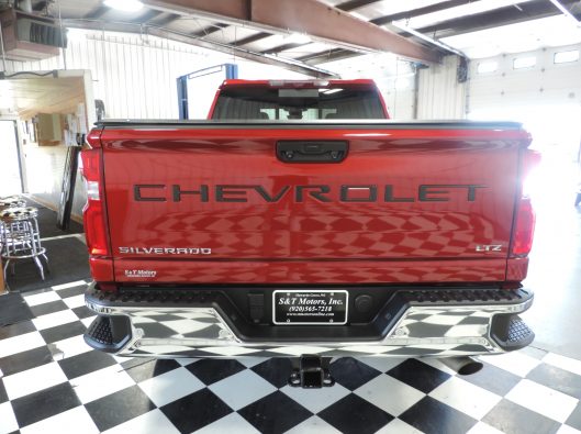 2024 CHev HD 3500 LTZ Red 023