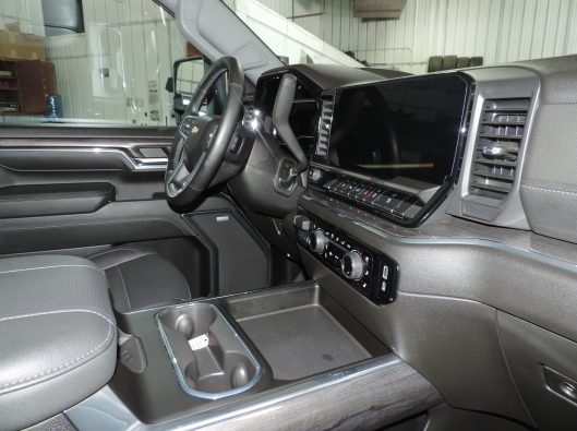 2024 CHev HD 3500 LTZ Red 034