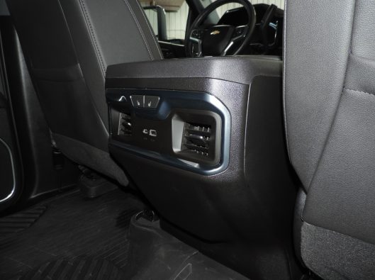 2024 CHev HD 3500 LTZ Red 038