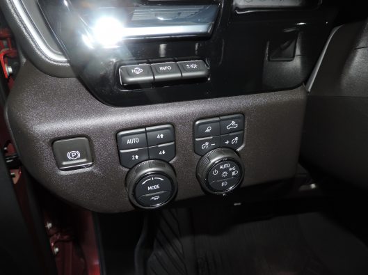 2024 CHev HD 3500 LTZ Red 045