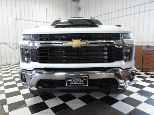 2024 Chev Silverado HD 3500 White 005