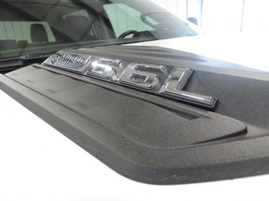 2024 Chev Silverado HD 3500 White 011