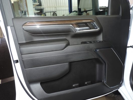 2024 Chev Silverado HD 3500 White 036