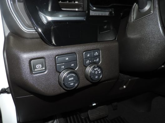 2024 Chev Silverado HD 3500 White 039