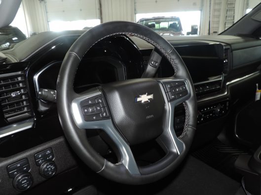 2024 Chev Silverado HD 3500 White 040