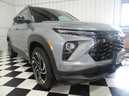 2025 Chev Trailblazer RS Gray 007