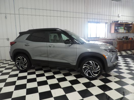 2025 Chev Trailblazer RS Gray 010