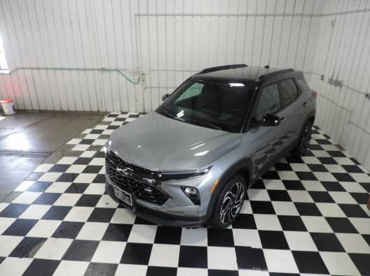 2025 Chev Trailblazer RS Gray 016