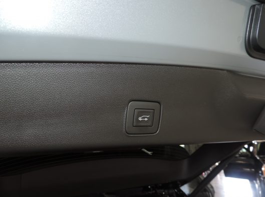 2025 Chev Trailblazer RS Gray 030
