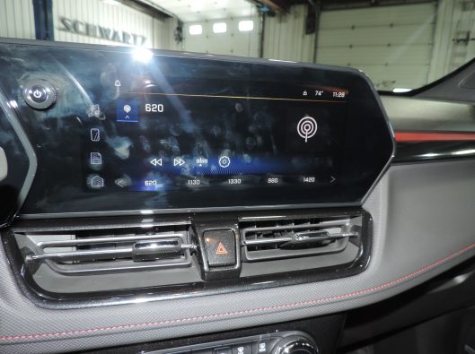 2025 Chev Trailblazer RS Gray 038