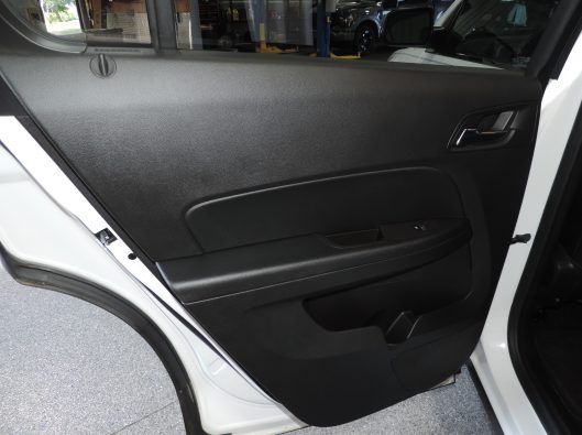 2017 Chev Equinox Premier 030