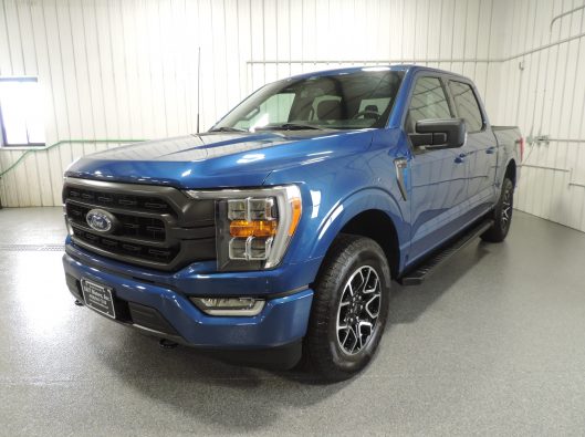 2022 Blue Ford F150 001