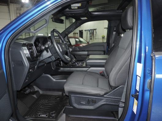 2022 Blue Ford F150 035