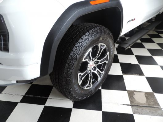 2024 GMC Canyon White 014
