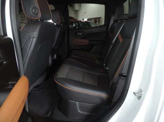 2024 GMC Canyon White 033