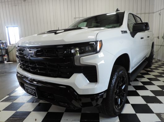 2025 Chev Silverado TB White 007