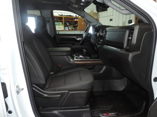 2025 Chev Silverado TB White 027
